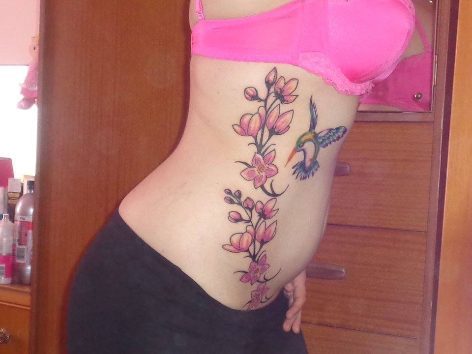 Colibri Y Flores De Cerezo Tatuajes Para Mujeres