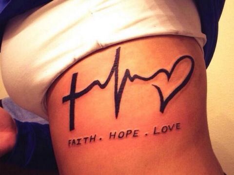 Cruz, Electrocardiograma, Corazón, Frase - Tatuajes para Mujeres