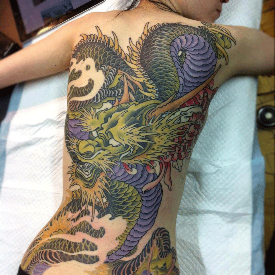 Dragón - Tatuajes para Mujeres