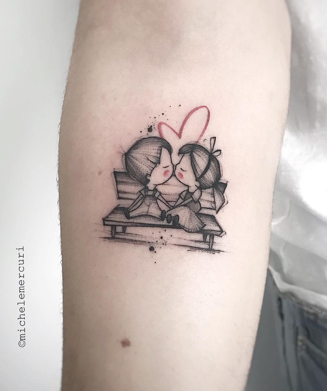 Tatuaje: Pareja de enamorados besándose por Michele Mercuri - Tatuajes para  Mujeres