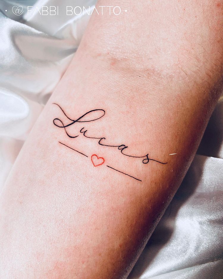 Tatuaje Nombre Lucas por Fabricia Bonatto Tatuajes para Mujeres